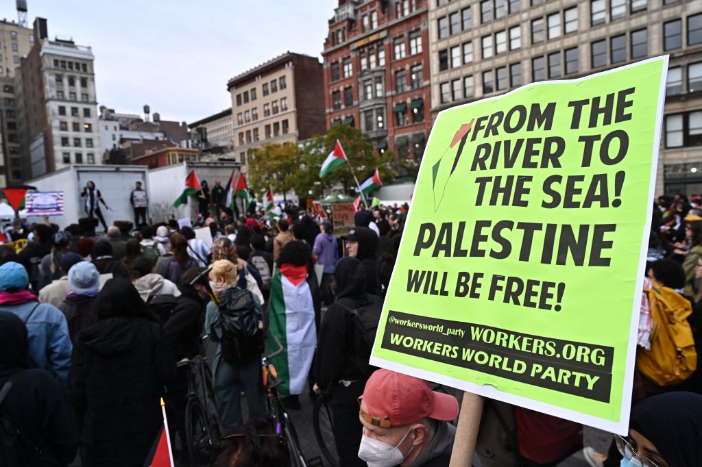 Sarandon told the crowd at Union Square on Nov. 17 that Jews are "getting a taste of what it is like to be Muslim in this country, so often subjected to violence" 