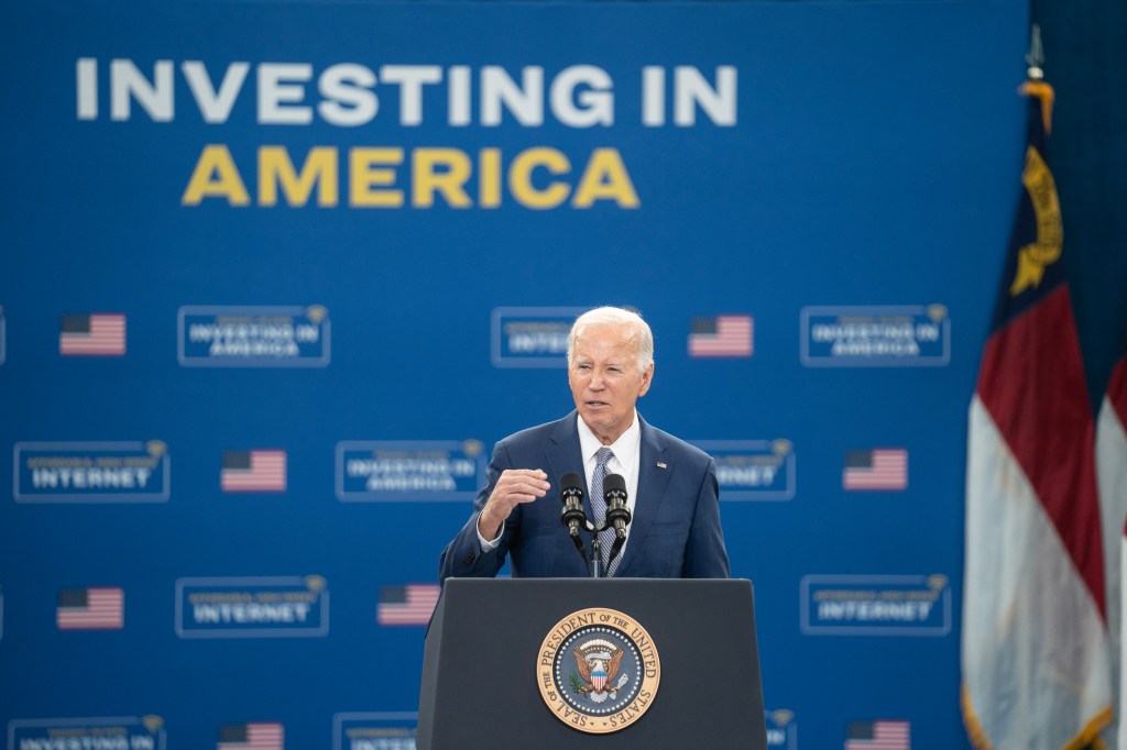 Despite President Biden's insistence that his economic policies are working, a majority of Americans are not happy with the state of the economy. 
