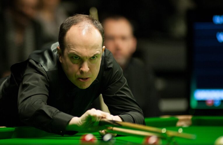 World Snooker Championship: Fergal O’Brien brings curtain down on 33-year career after defeat in Crucible qualifier