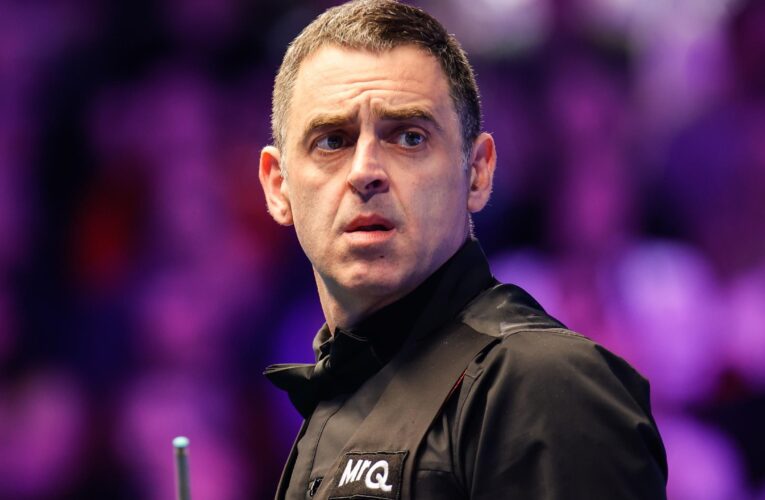 Masters snooker 2024: Ronnie O’Sullivan seals place in semi-finals after rollercoaster win over Barry Hawkins