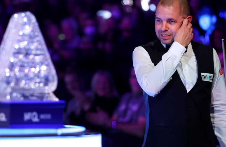 Barry Hawkins holds nerve to survive Neal Robertson fightback in 6-3 victory to reach Masters quarter-finals