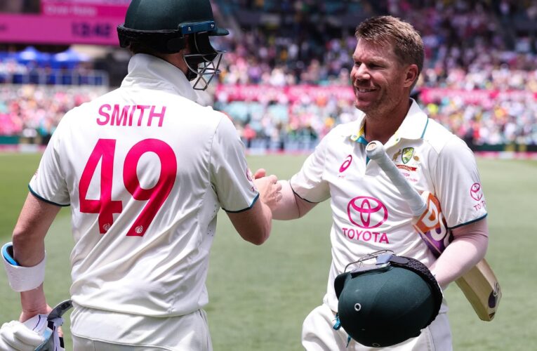 'Selfless' Smith to replace retired Warner as Australia opener