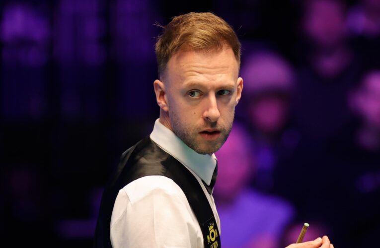 World Grand Prix 2024: Judd Trump brushes aside Mark Selby to power into semi-finals
