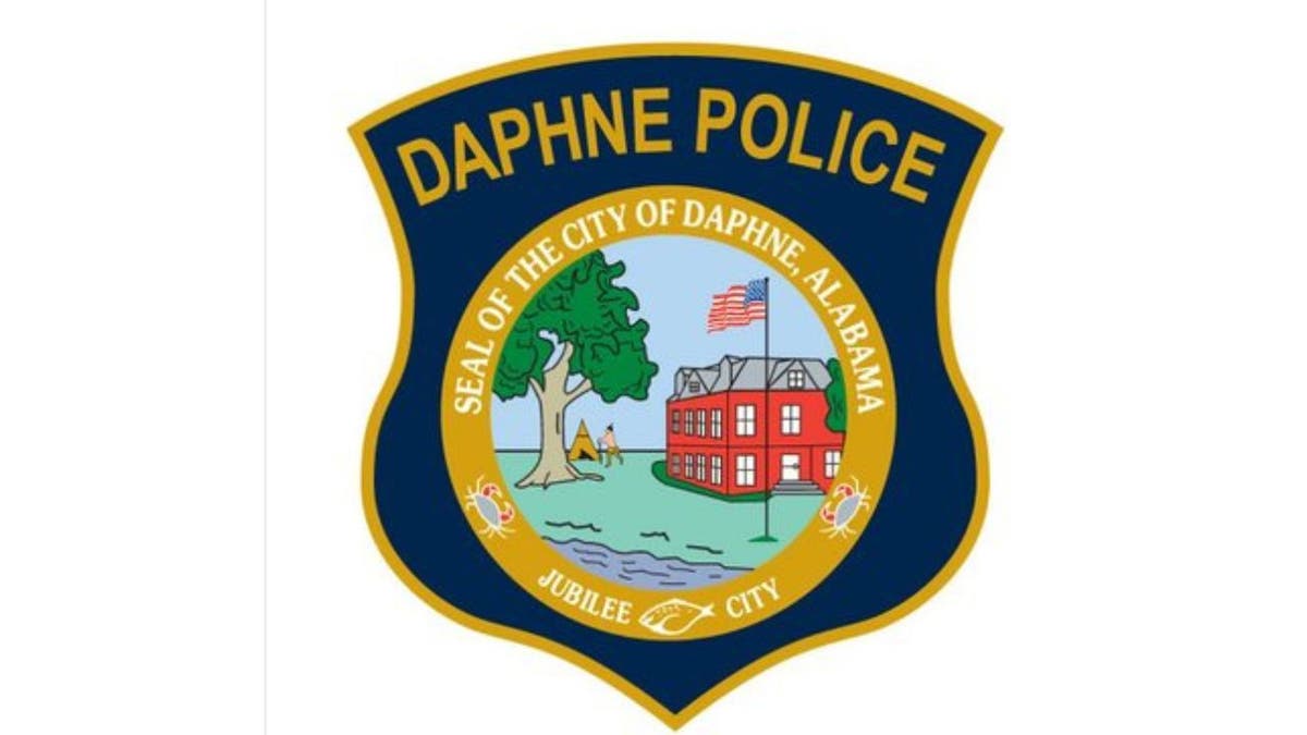 Daphne Police Department badge