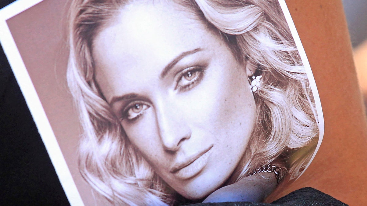 Portrait of Reeva Steenkamp