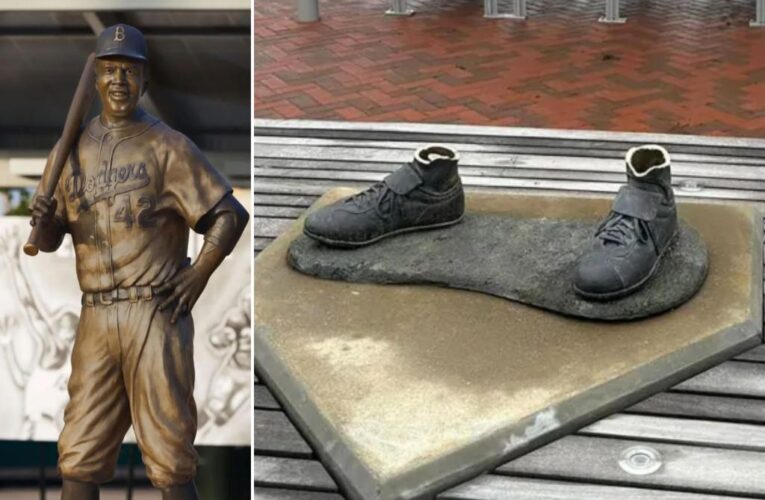 Thieves steal Jackie Robinson statue from Kansas baseball park