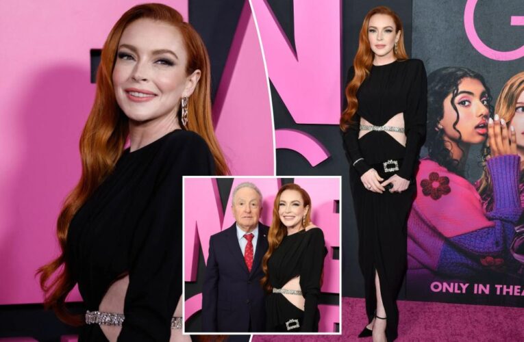 Lindsay Lohan looks so fetch at ‘Mean Girls’ premiere