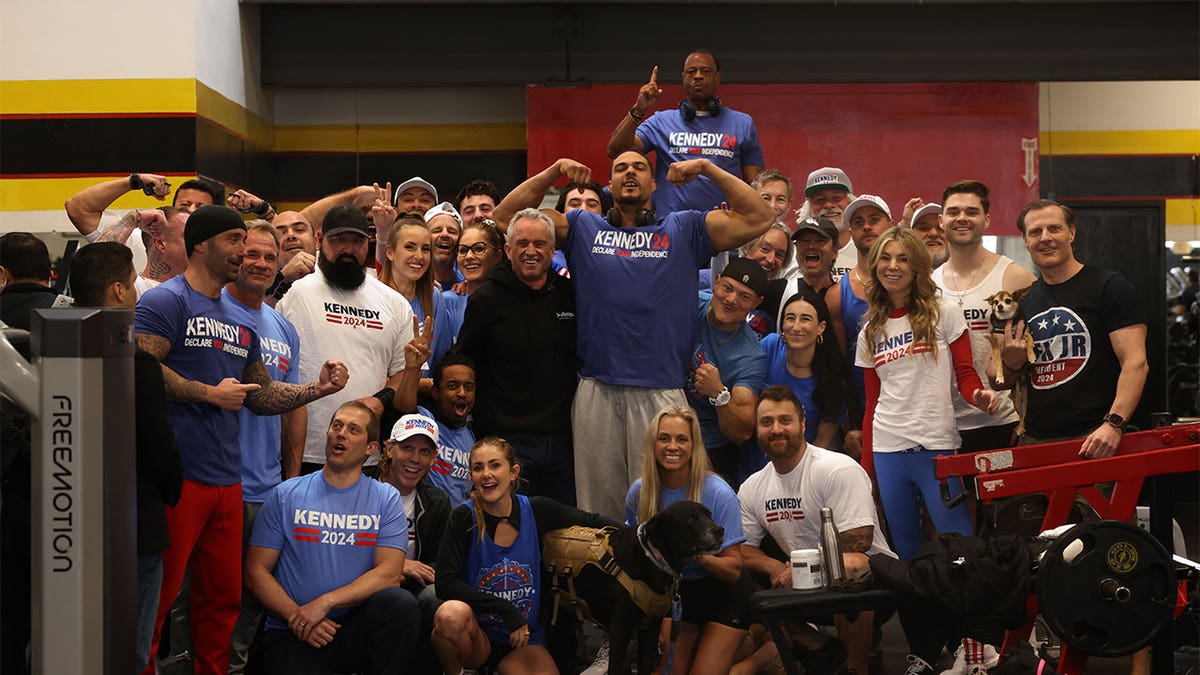 Kennedy supporters at Venice, California gym