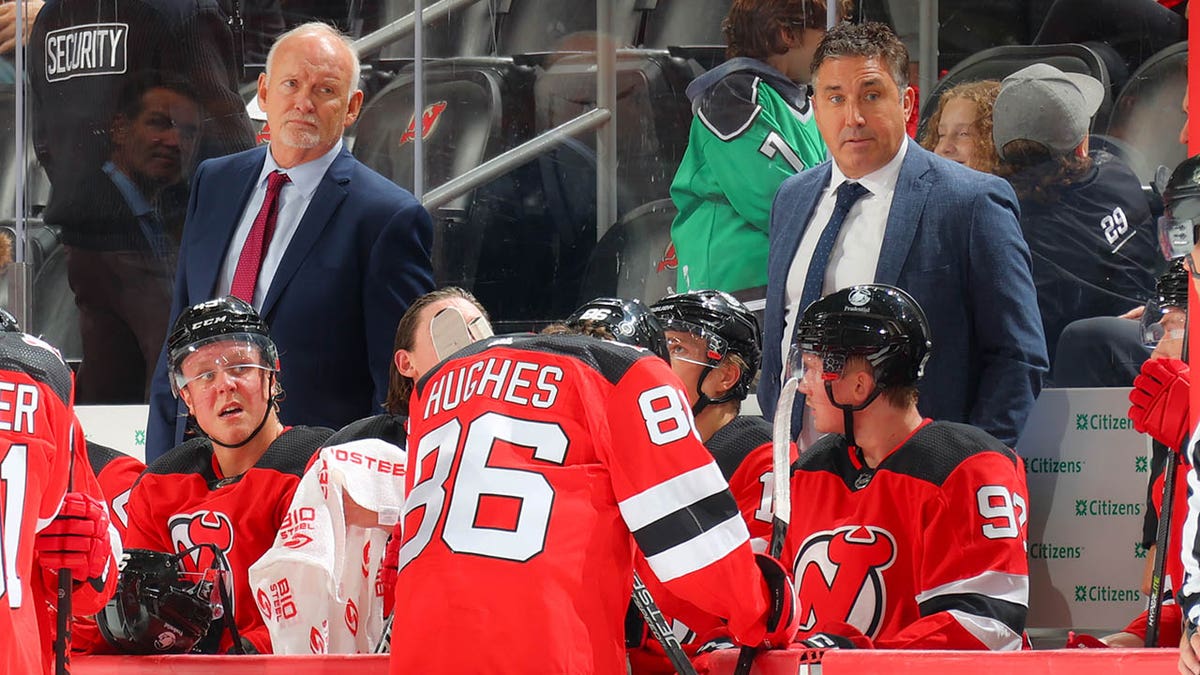 Lindy Ruff with Devils