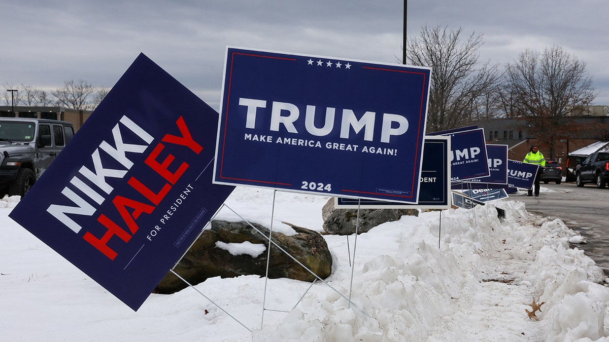 Trump, Haley campaign signs