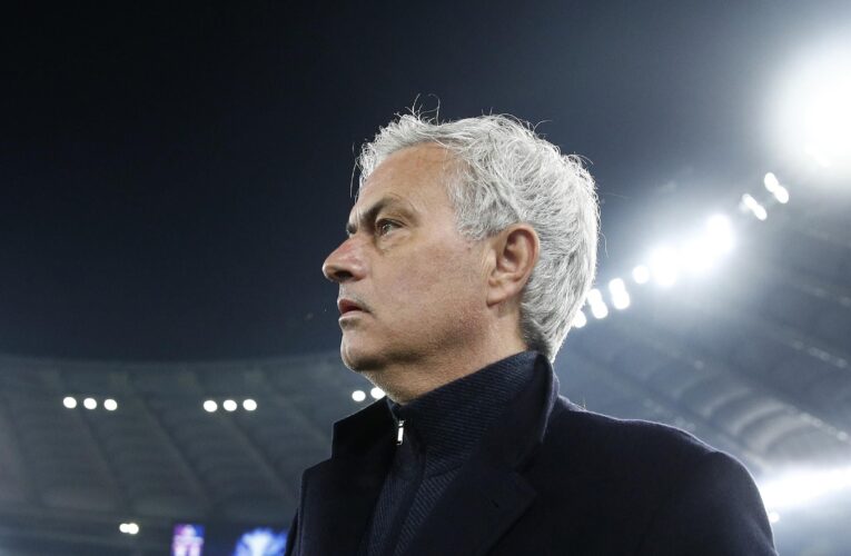 Mourinho reveals he turned down chance to replace McClaren as England manager
