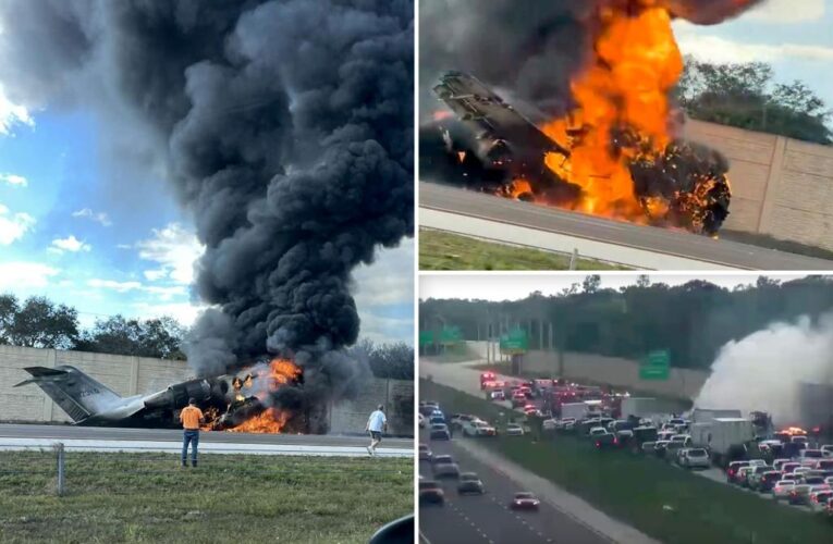 At least 2 dead after fiery plane crash on Florida highway