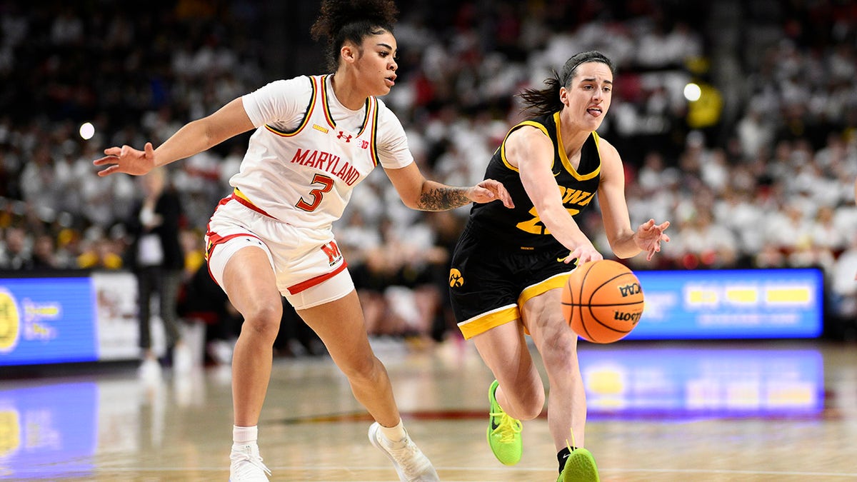 Caitlin Clark vs Maryland