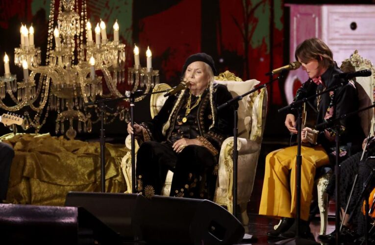 Joni Mitchell performs long-overdue debut at Grammys 2024