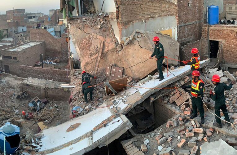 9 dead, 2 injured in Pakistan building collapse