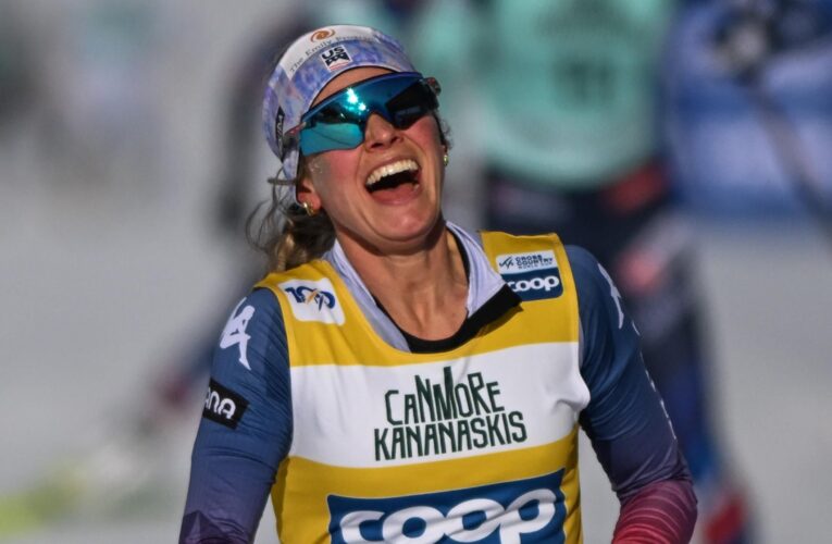 Jessie Diggins wraps up crystal globe in style as Harald Oestberg Amundsen holds on Falun, Sweden