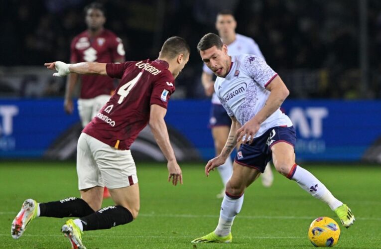 Fiorentina held by 10-man Torino in dent to their European hopes