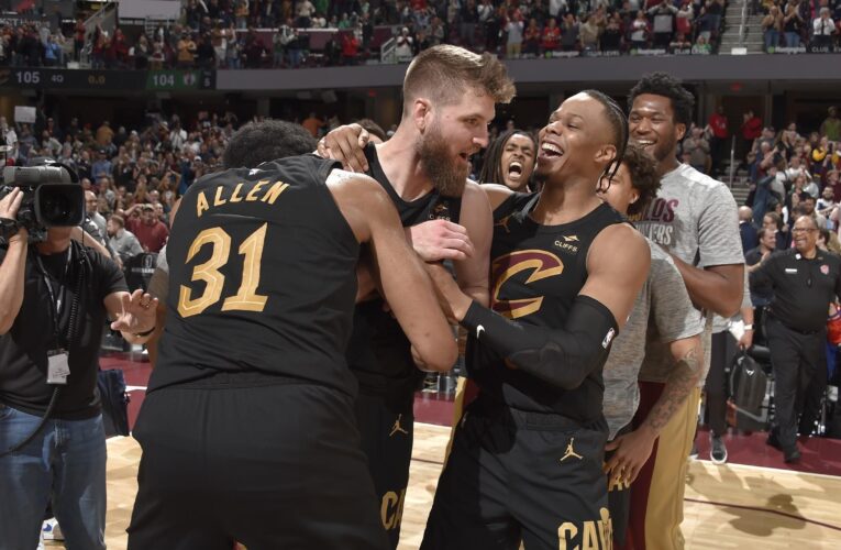 'Bit too lax' – Celtics' win streak snapped as Wade explodes for Cavs in fourth quarter