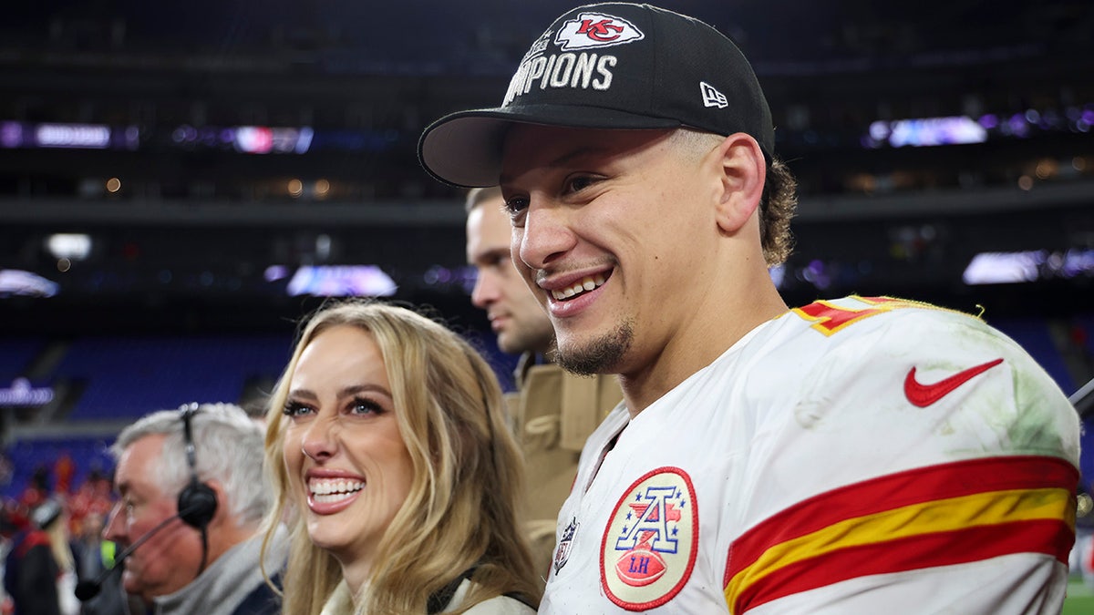 Brittany Mahomes near her man