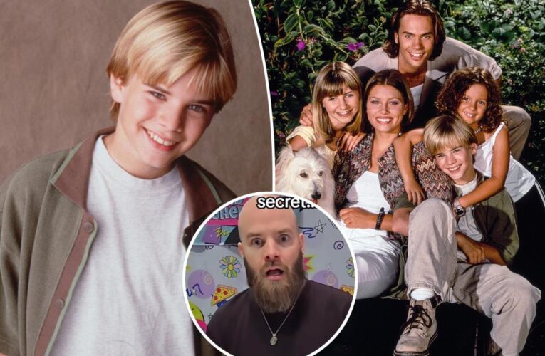‘7th Heaven’ star shocked fans with a brand-new look during cast reunion at 90’s Con