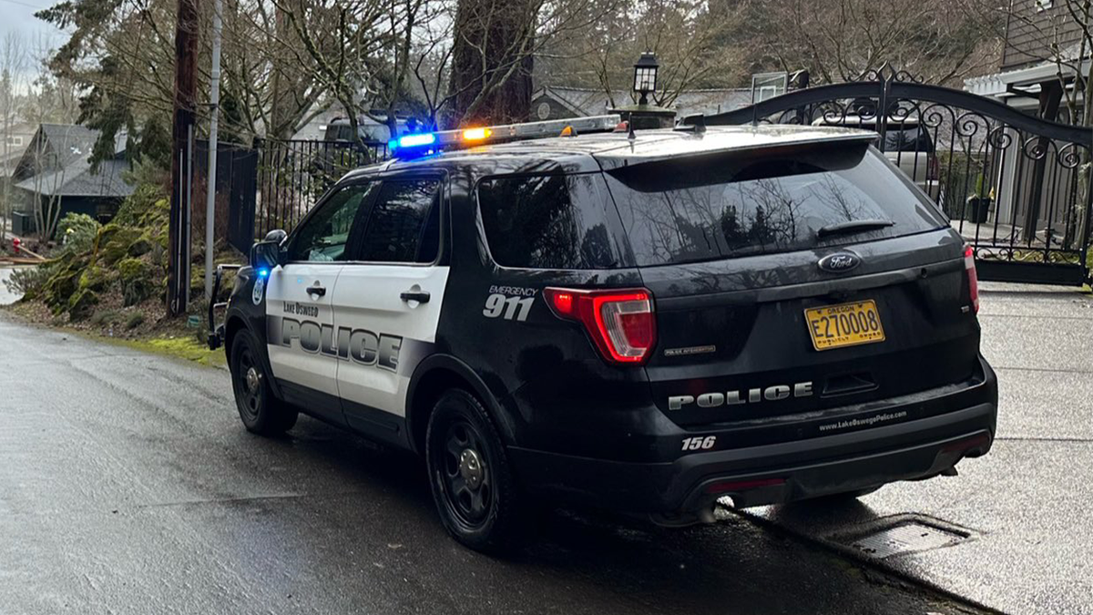 Lake Oswego police cruiser