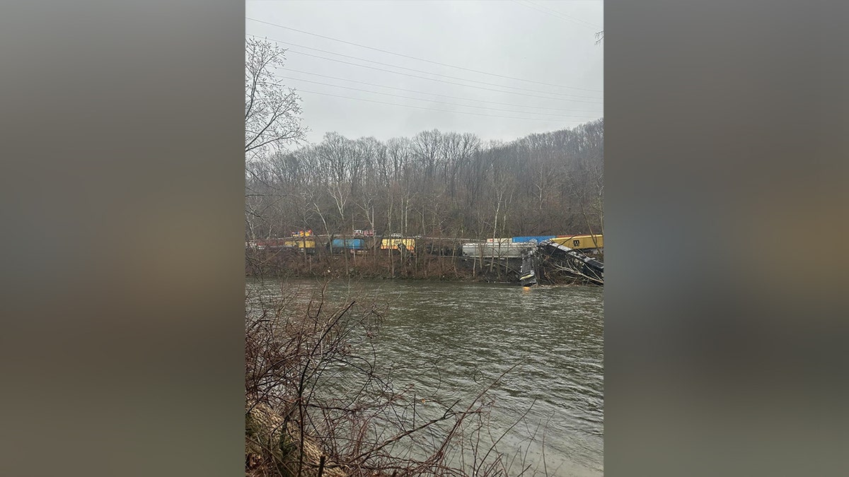 Lehigh River train derailment