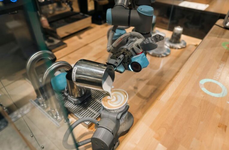 NYC robot barista makes you coffee — but it also demands a tip