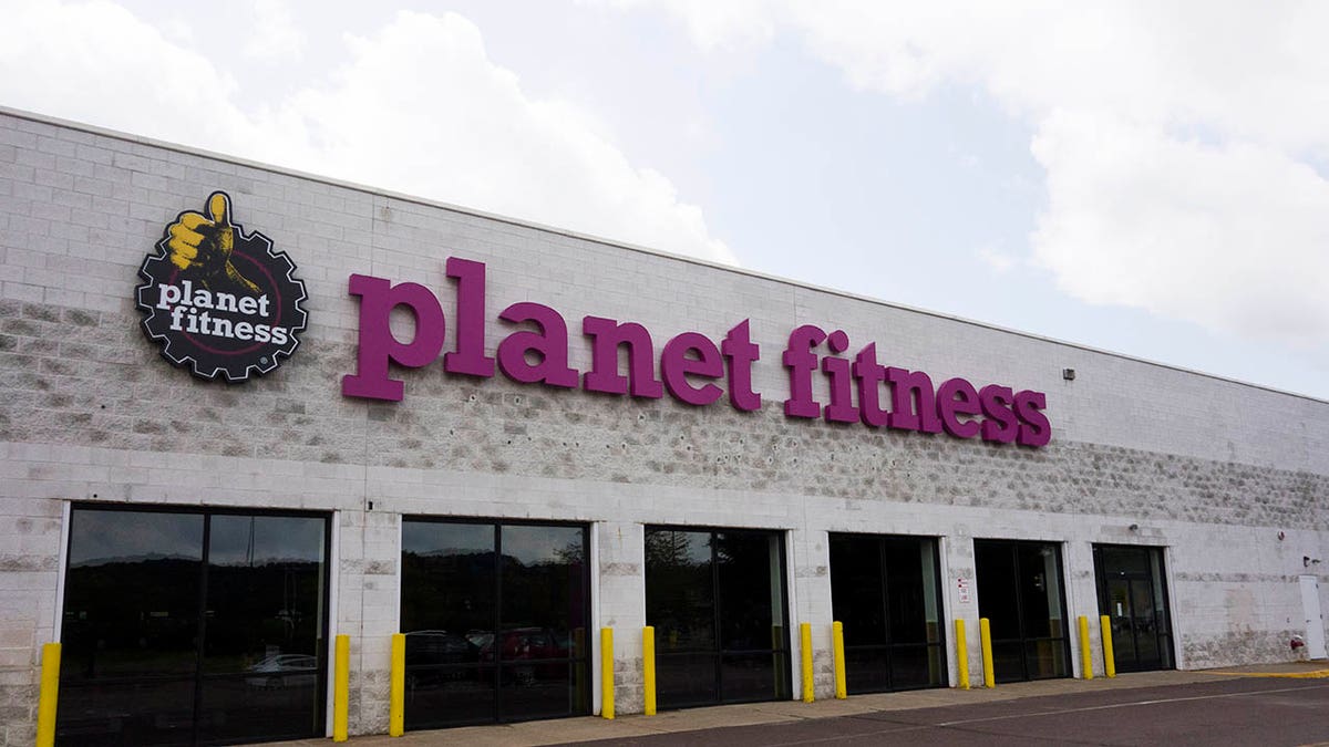 Outside Planet Fitness