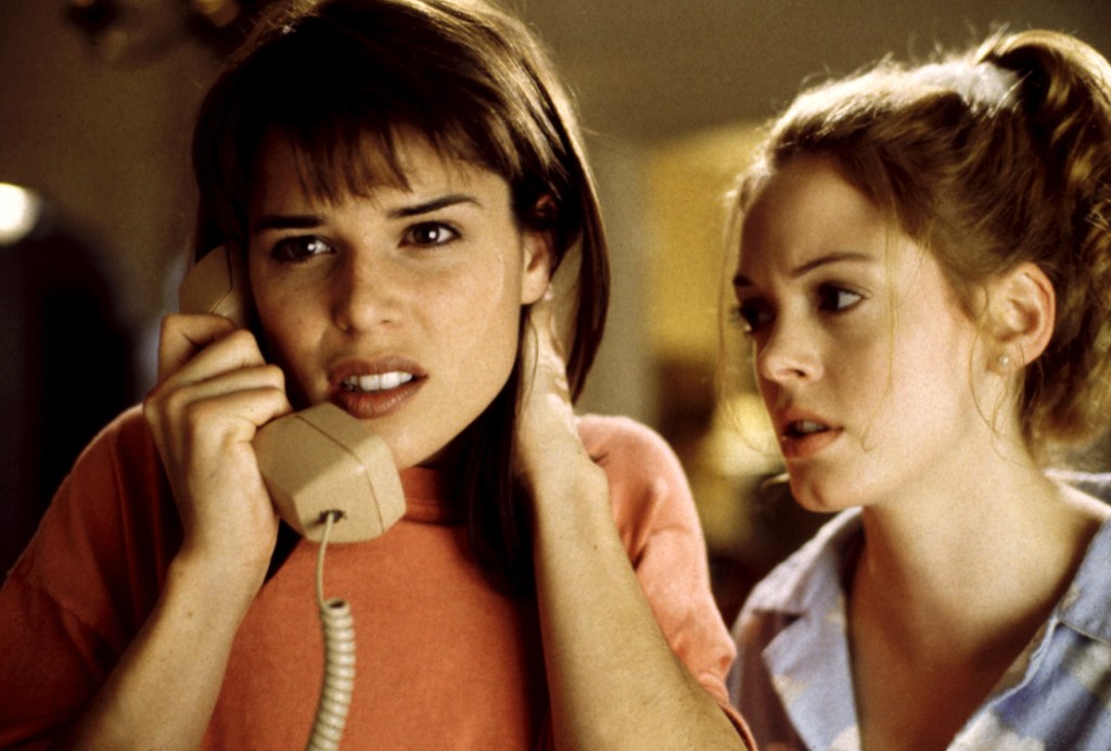 Neve Campbell and Rose McGowan in Scream