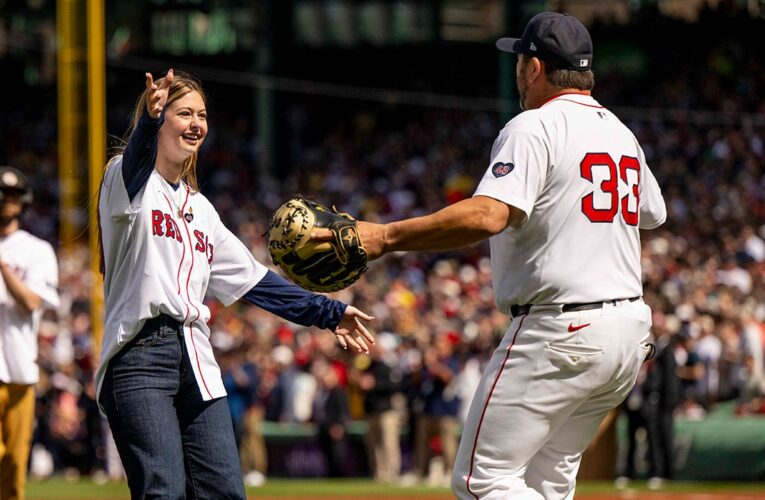 Tim Wakefield’s daughter throws out first pitch in Red Sox’s first home game since father’s death