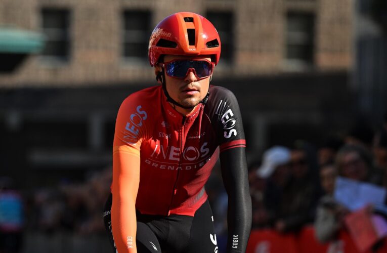 Tom Pidcock out of Itzulia Basque Country after suffering injury in recon crash as Primoz Roglic wins Stage 1 time trial